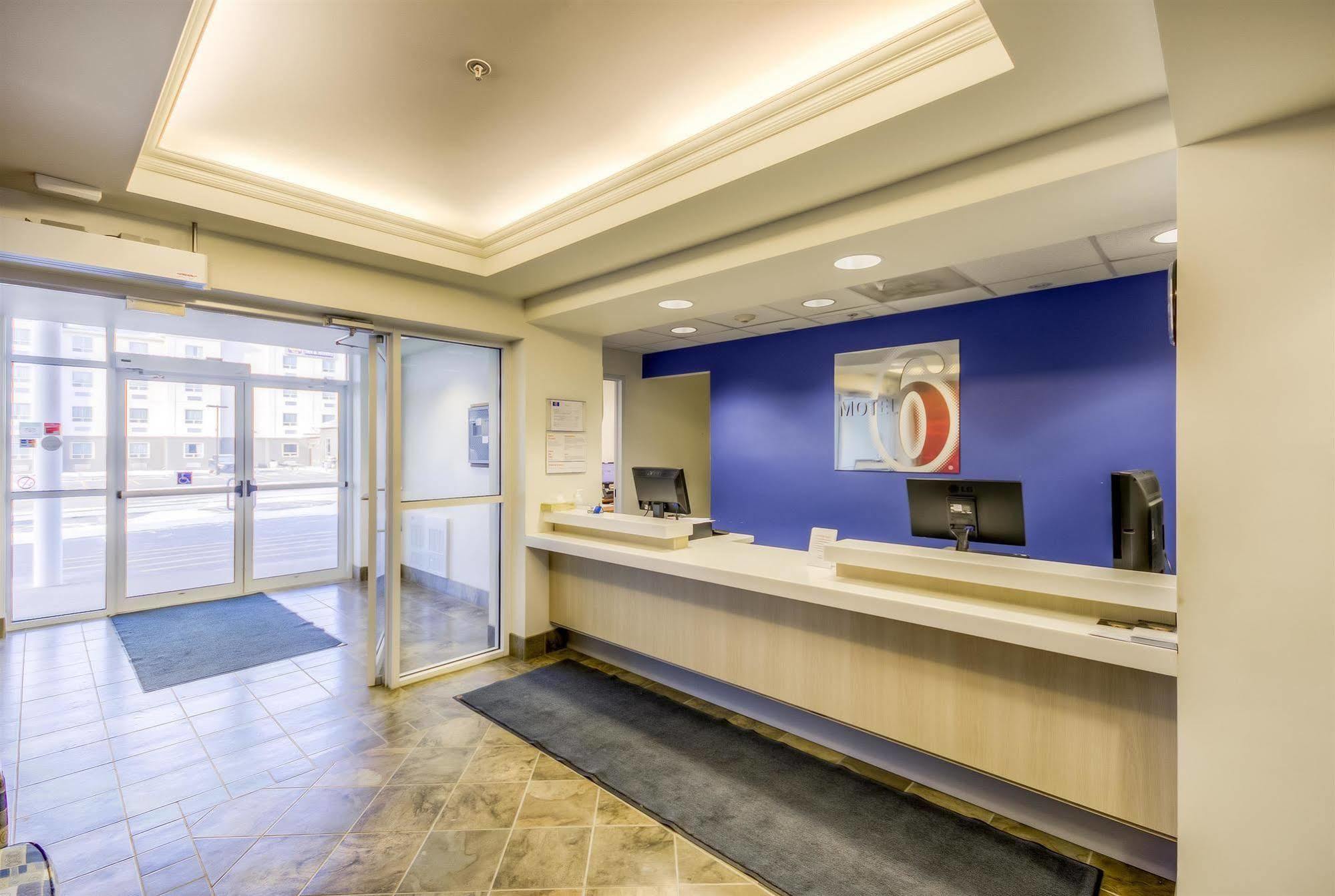 Motel 6-Estevan, Sk Экстерьер фото